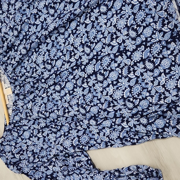 ✨️ Michael Kors Women's Blouse ✨️ - Picture 2 of 9